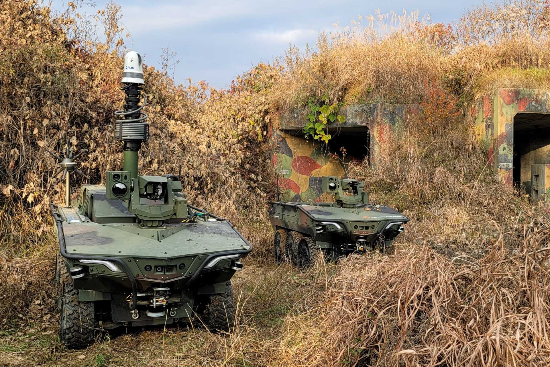 www.armyrecognition.com-images-stories-news-2026-july-_hanwha-aerospaces-arion-smet-wins-south-korean-armys-first-multipurpose-ugv-contract-925-001.jpg