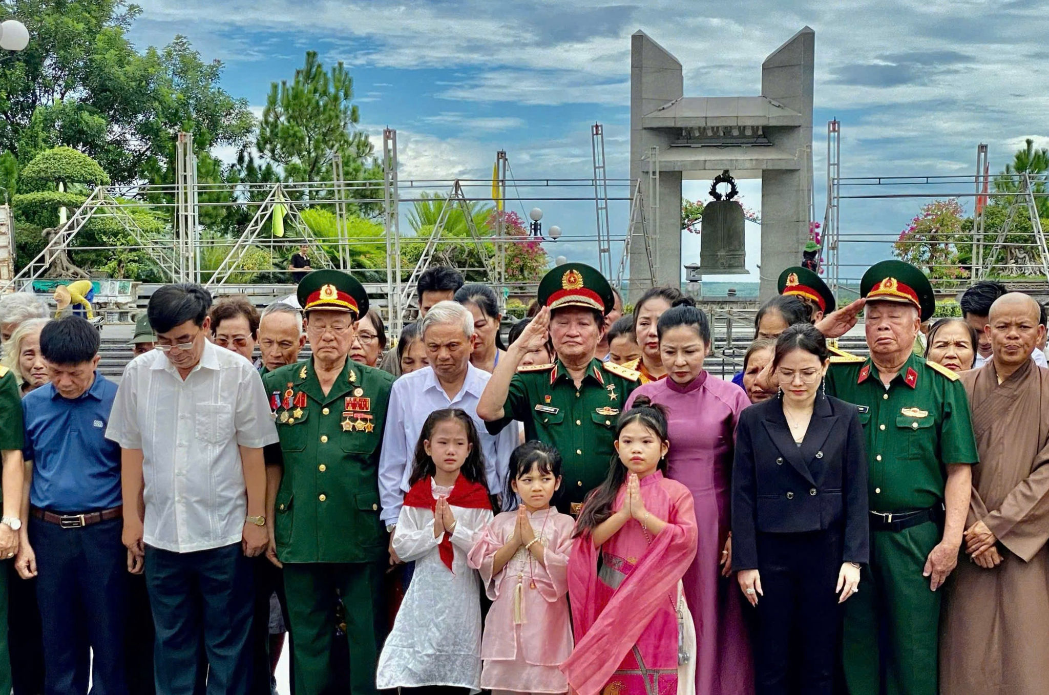 thuong-tuong-nguyen-huy-hieu-1.jpg