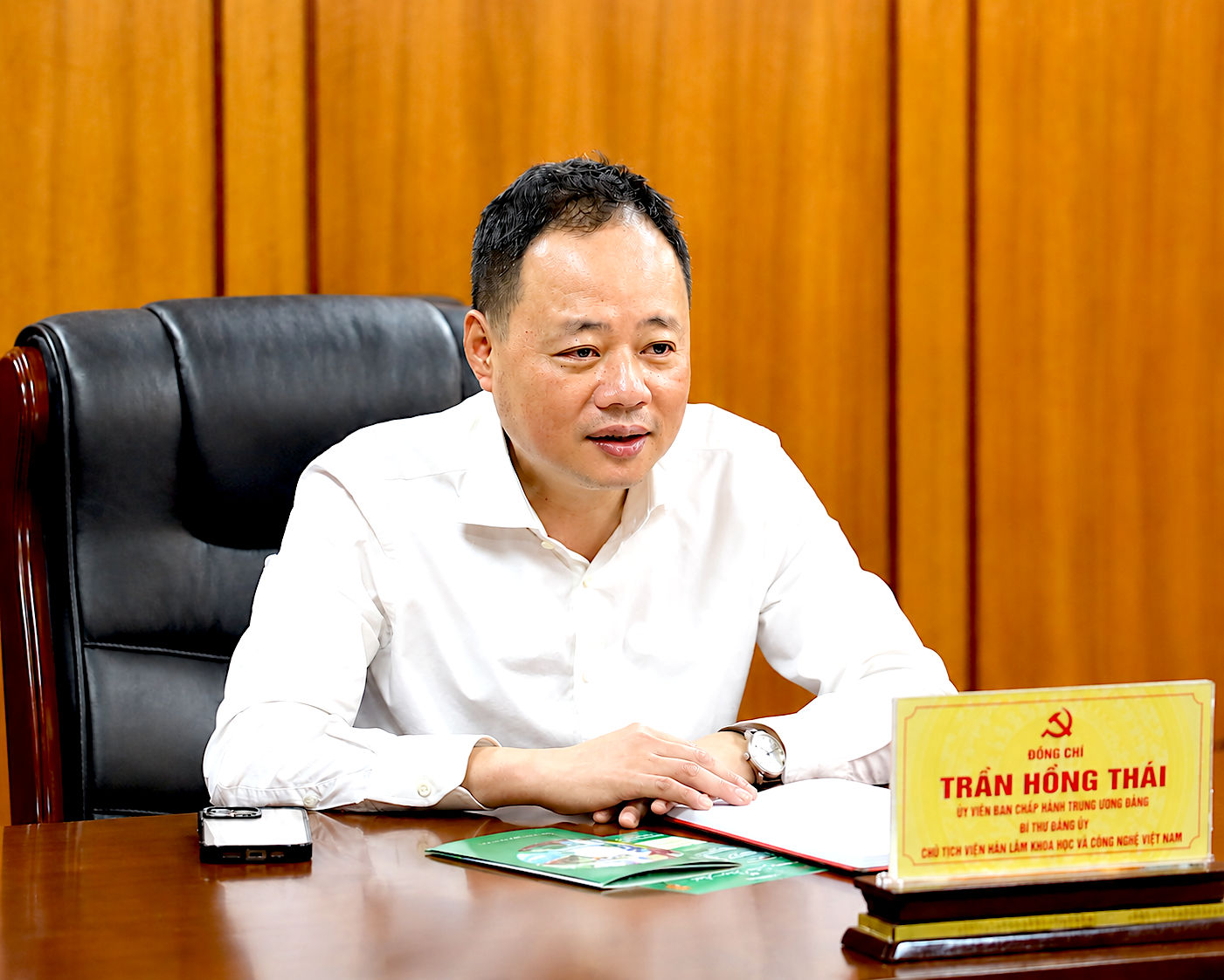 Giáo sư Trần Hồng Thái - công nghệ lượng tử