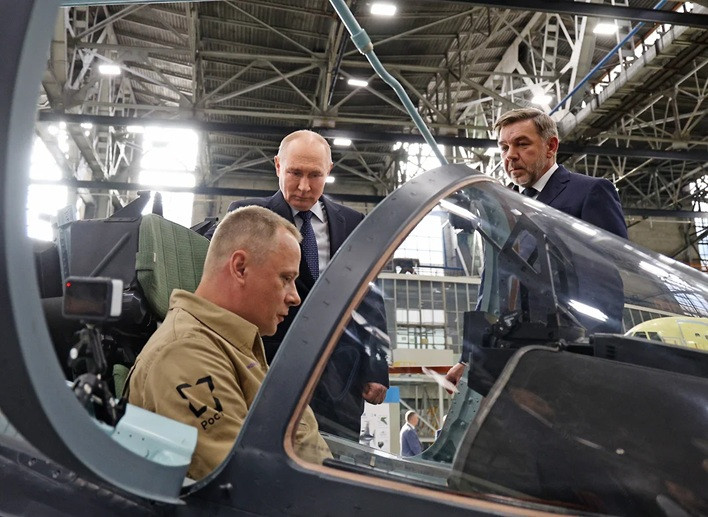 Yak-130M-Putin-Việt Nam