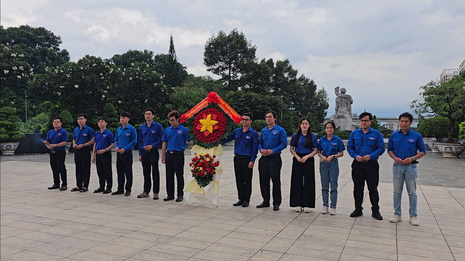 1. Thanh nien EVNSPC
