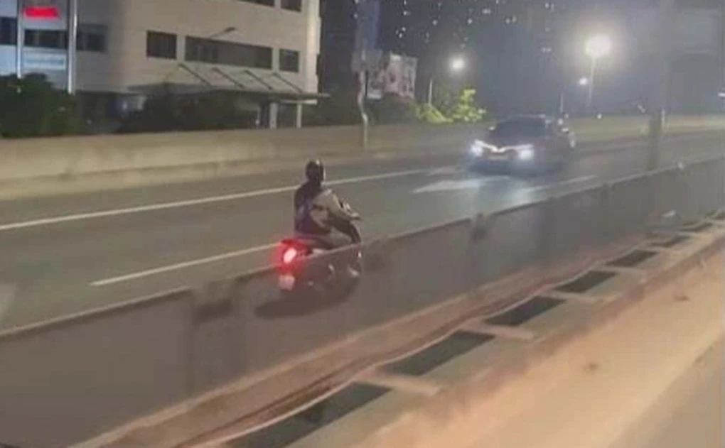 đi ngược chiều