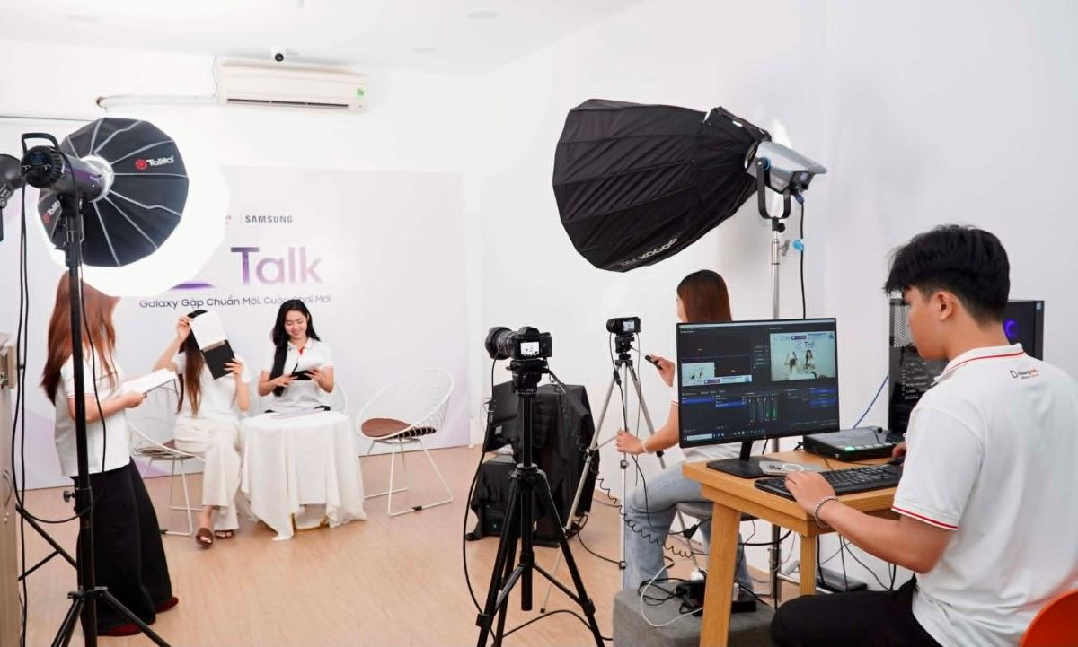 Shop Mall Di Động Việt livestream bán hàng công nghệ và xe điện-1