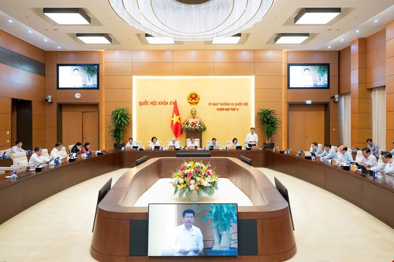 luật kinh doanh bất động sản