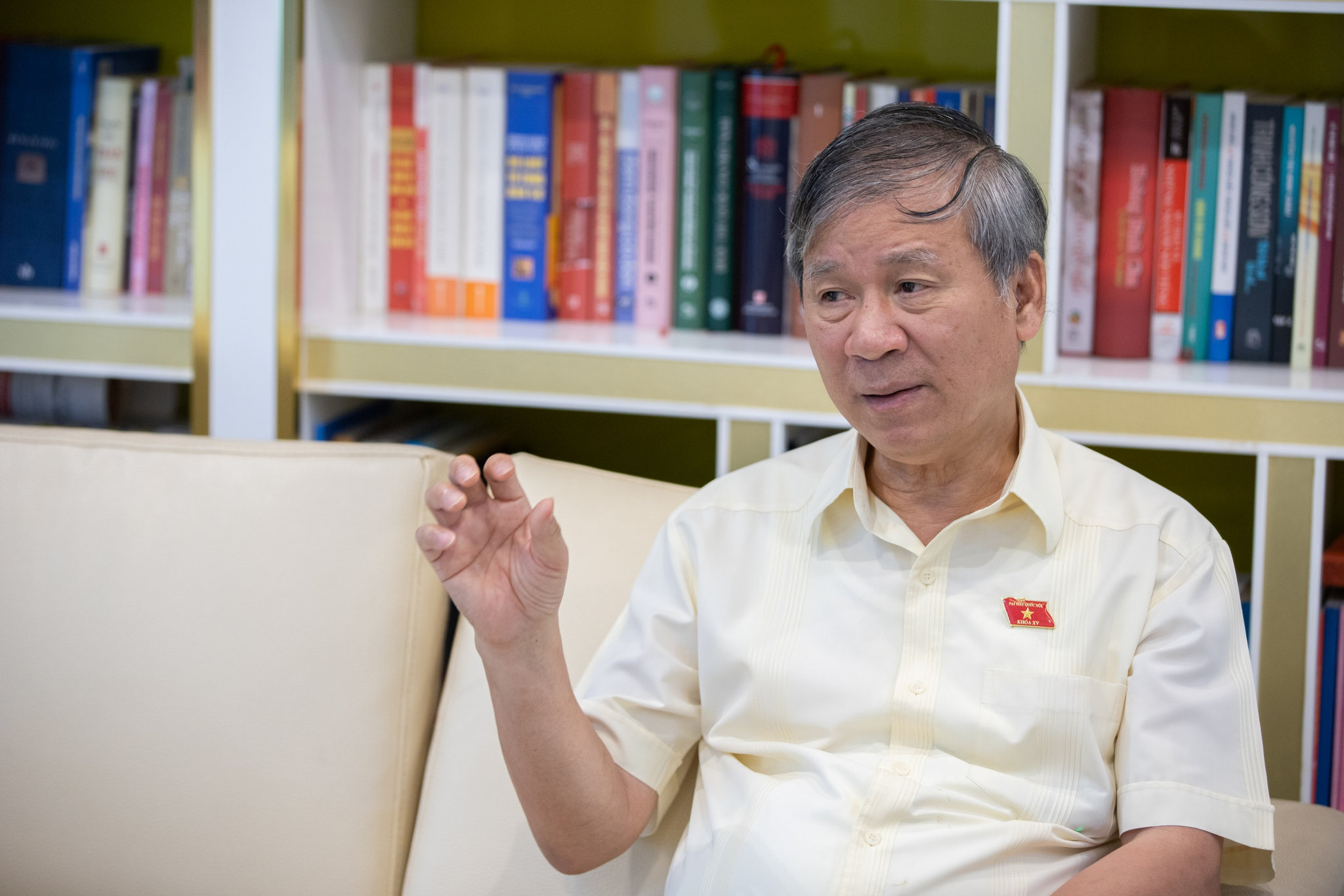 bai-tho-re-giao-su-nguyen-anh-tri.jpg