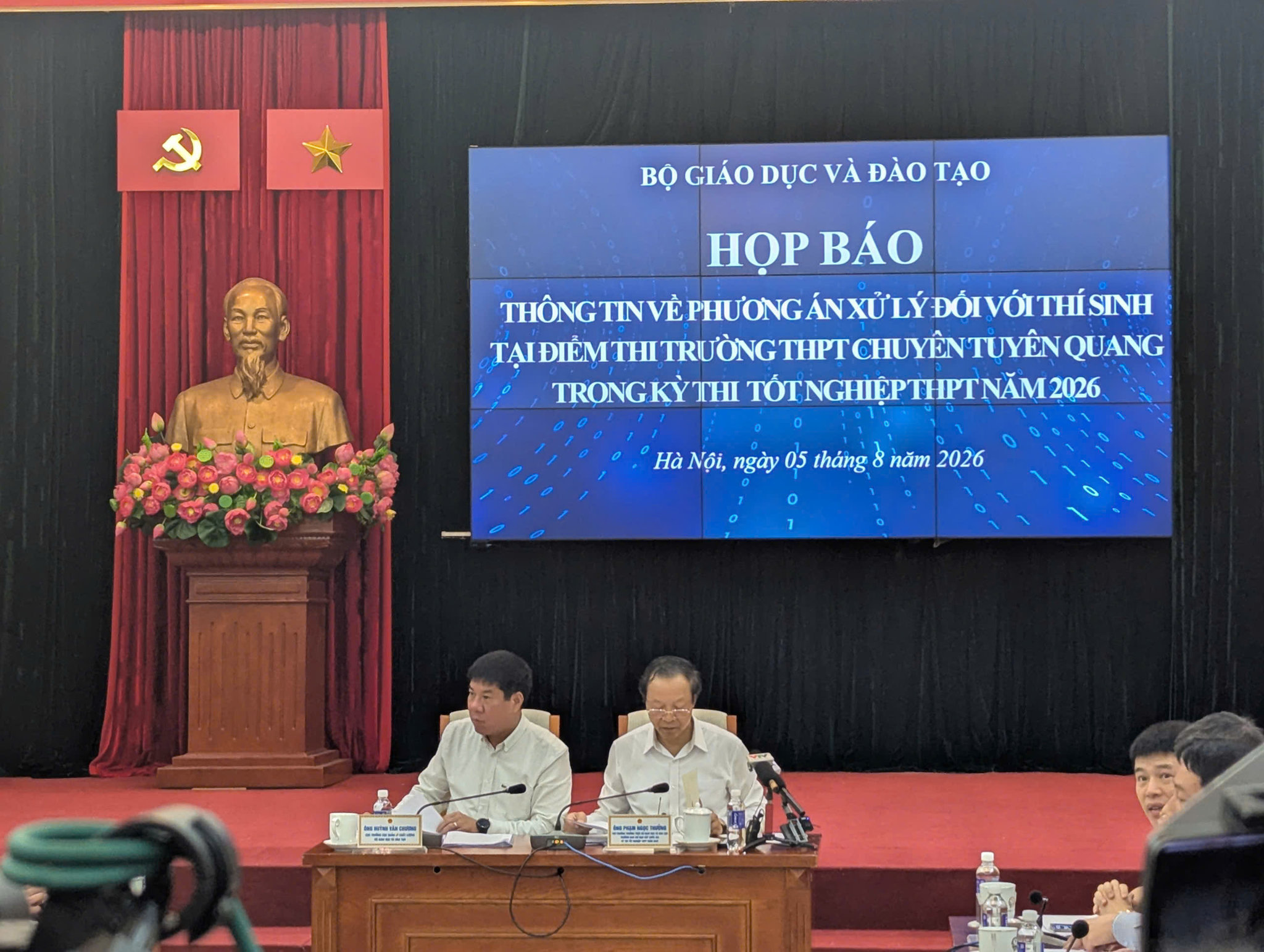 328 thí sinh trường chuyên Tuyên Quang sẽ thi lại vào ngày 14/8 