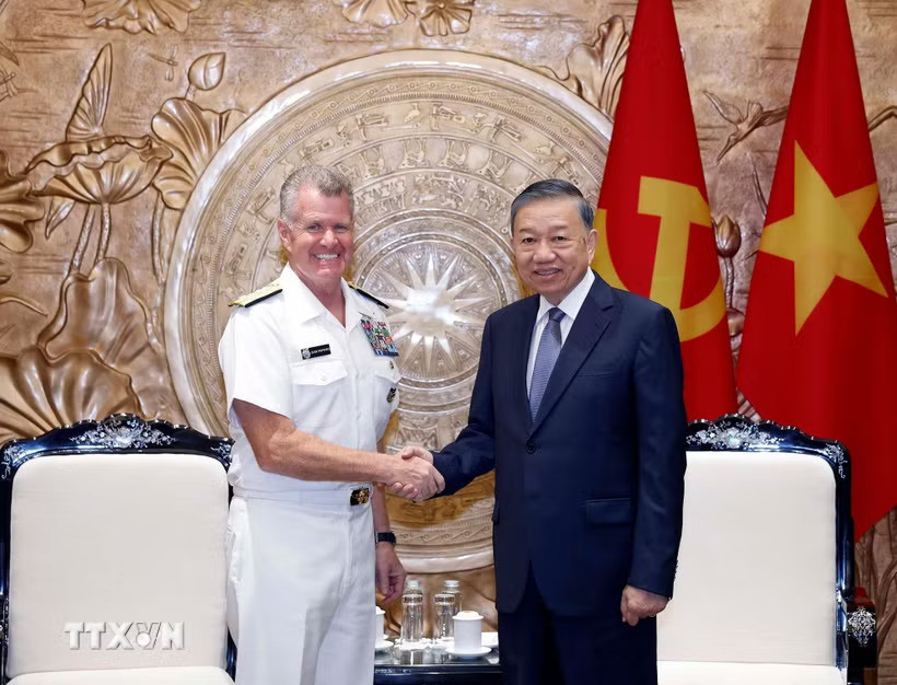 Tổng Bí thư, Chủ tịch nước Tô Lâm tiếp Đô đốc Samuel Paparo, Tư lệnh Bộ Chỉ huy Thái Bình Dương Hoa Kỳ (USPACOM). Ảnh: TTXVN