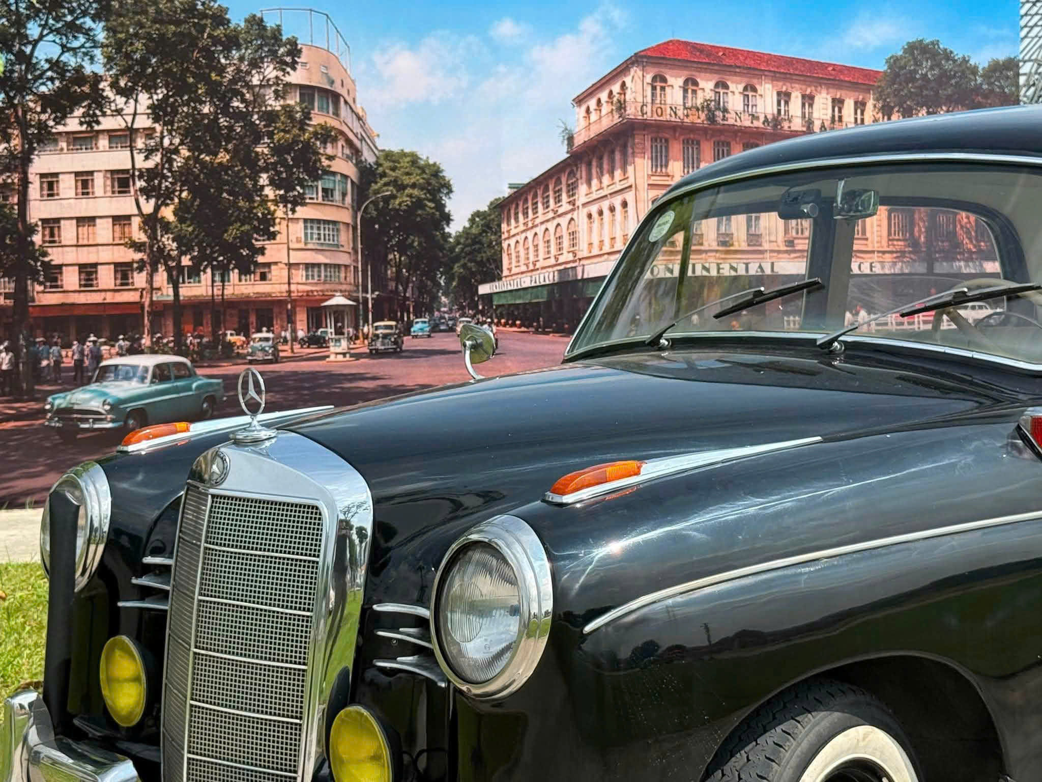 Xe Mercedes-Benz 190 Ponton năm 1958 của ông Trần Khắc Dũng. 