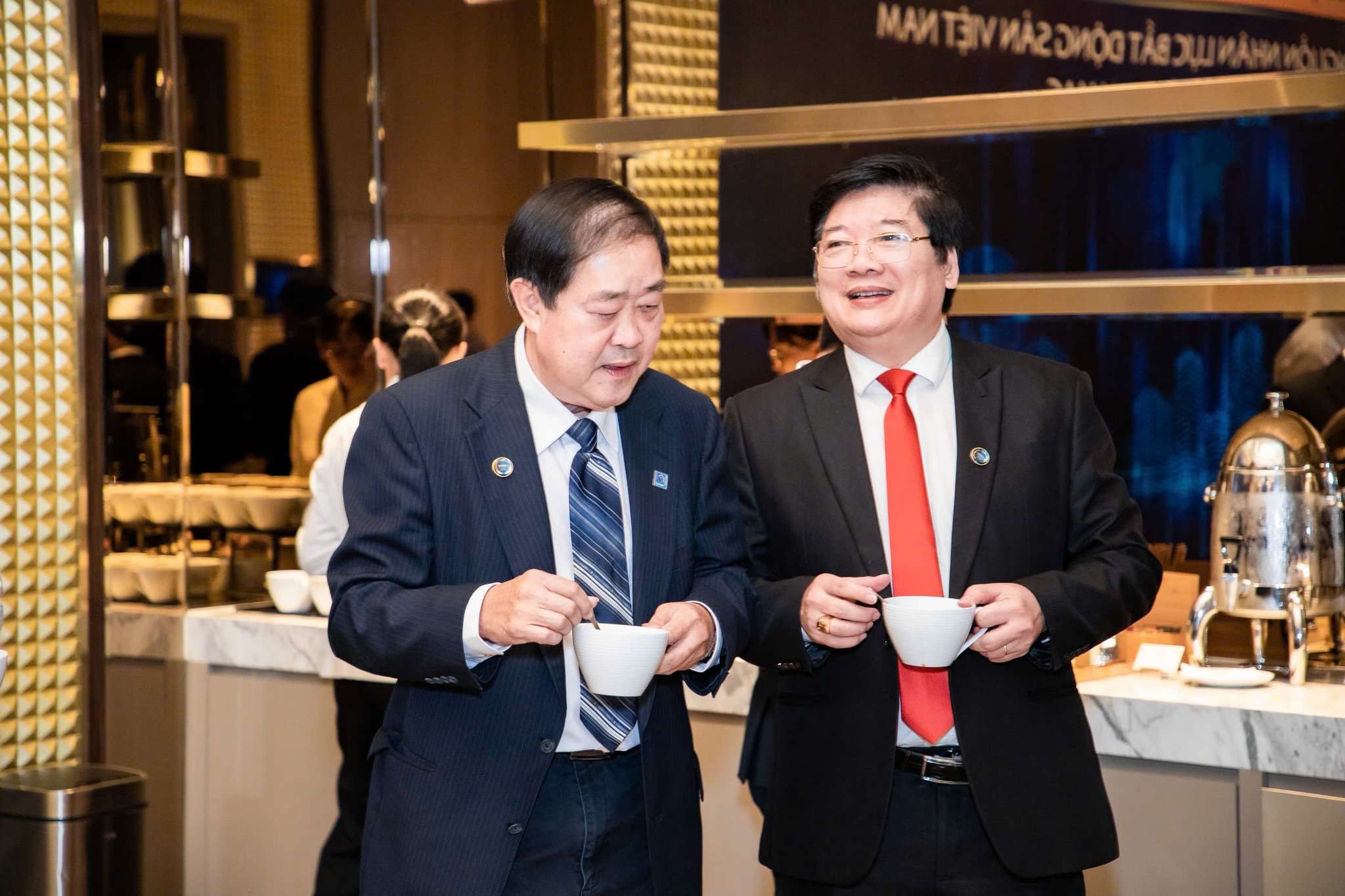 TS.Trần Đình Lý cho rằng, trong tương lai, một nhà báo biết AI sẽ có lợi thế hơn một nhà báo không biết AI.
