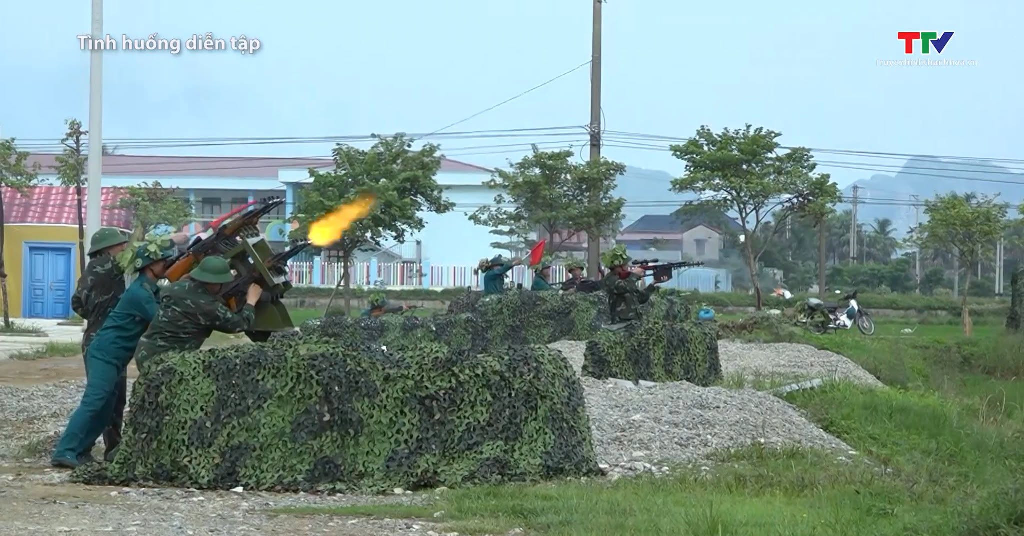 drone-dân quân tự vệ