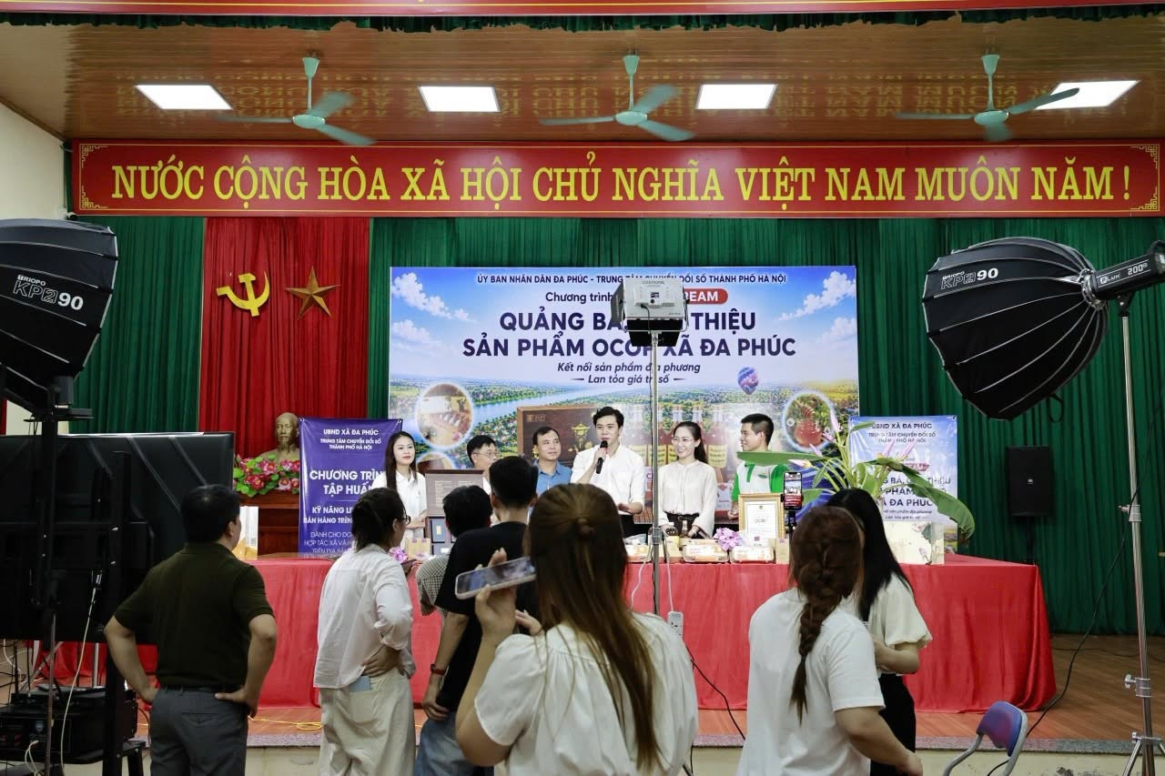 livestream xa Da Phuc (3)