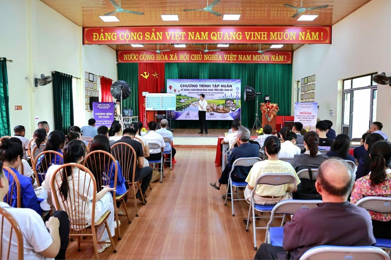 Lớp học livestream