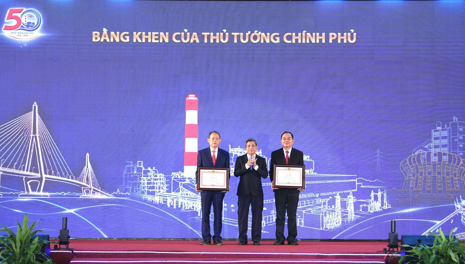 huy04124_1.jpg
