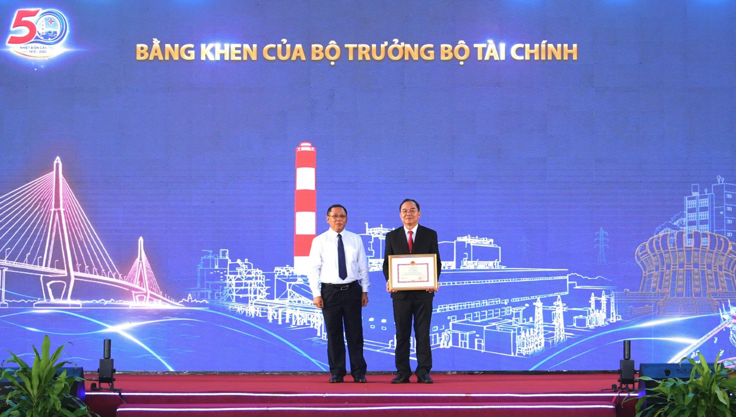 huy04156.jpg