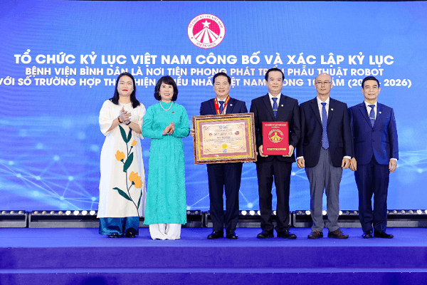 robot-da-lam-duoc-gi-sau-10-nam-tai-bneh-vien-binh-dan-hinh-anh 1
