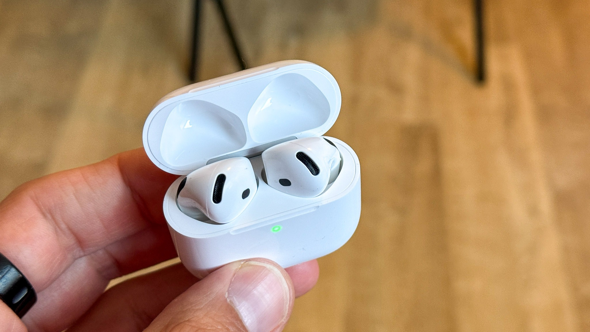 AirPods tích hợp camera