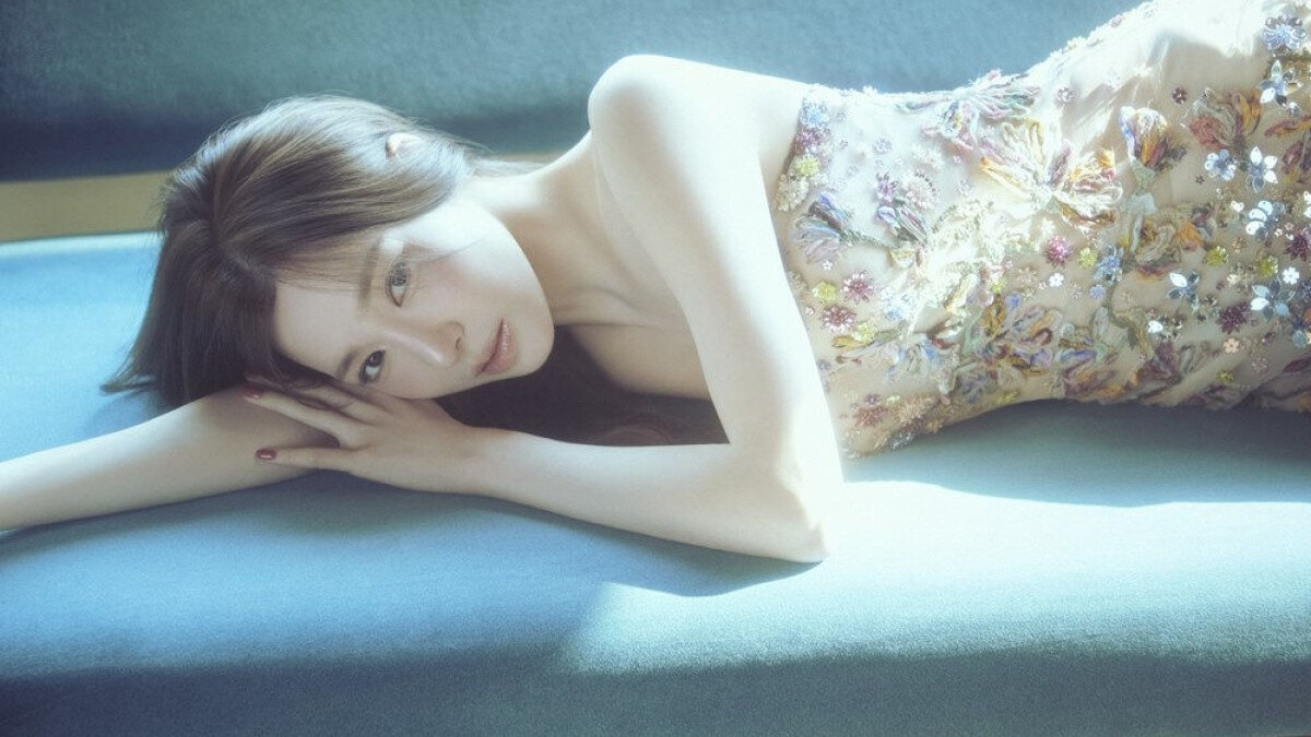tiffany-young-edge-of-calm-cover-16x9-9d685aec666f1ee22fa59bc2f6902c9d.jpg