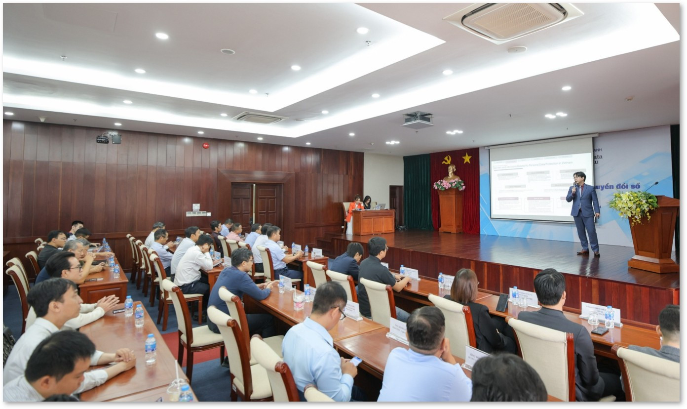 EON Tech tập huấn AI