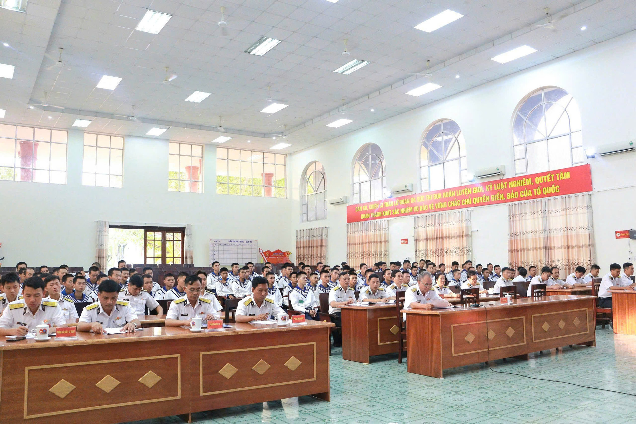 2 - Quang cảnh buổi khai mạc Hội thi