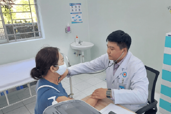 tphcm-giai-cuu-cac-tram-y-te-khoi-don-tuong0doc-ma-nhu-the-nao-hinh-anh.png