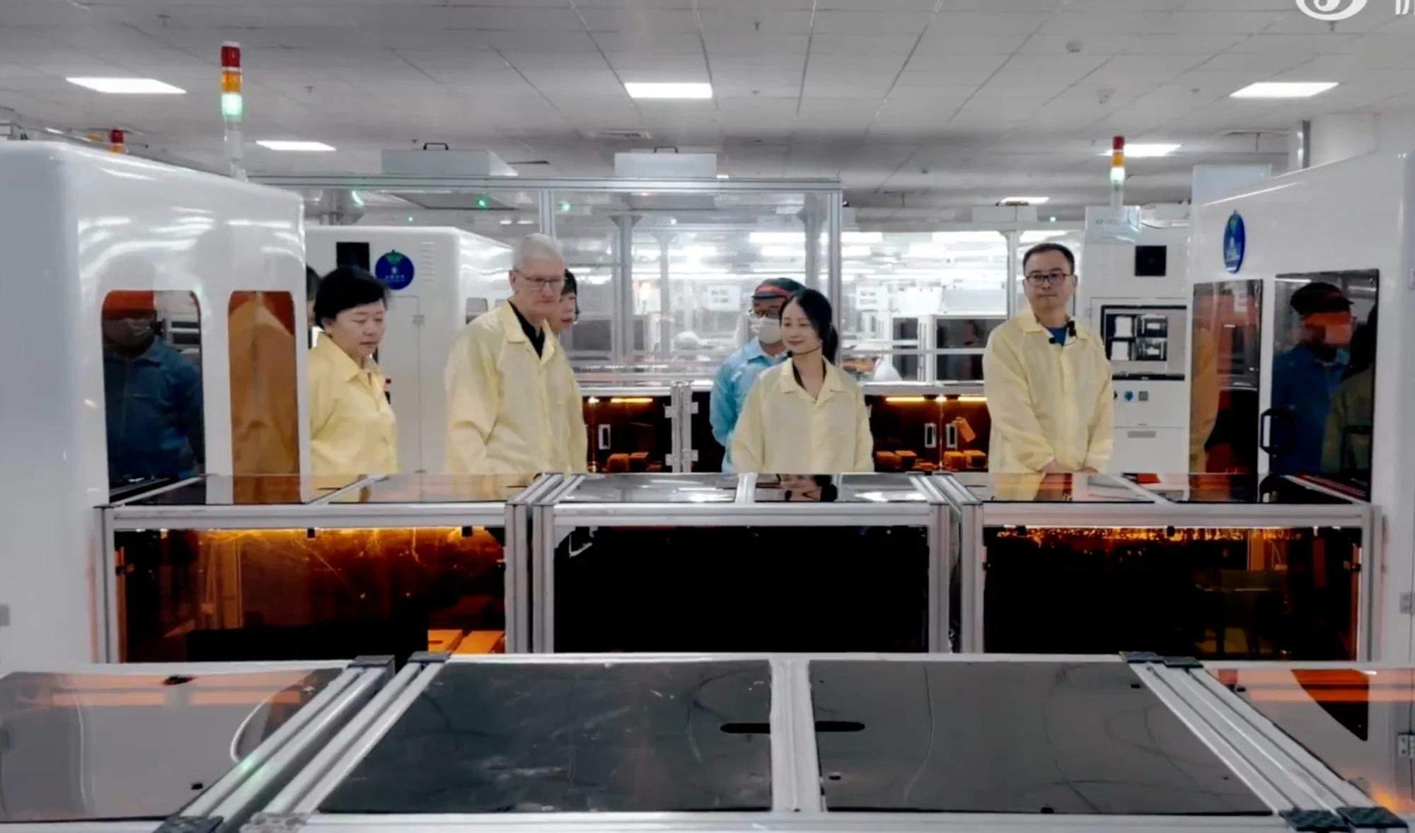 Đối tác của Apple kì vọng iPhone màn hình gập giúp vực dậy doanh thu