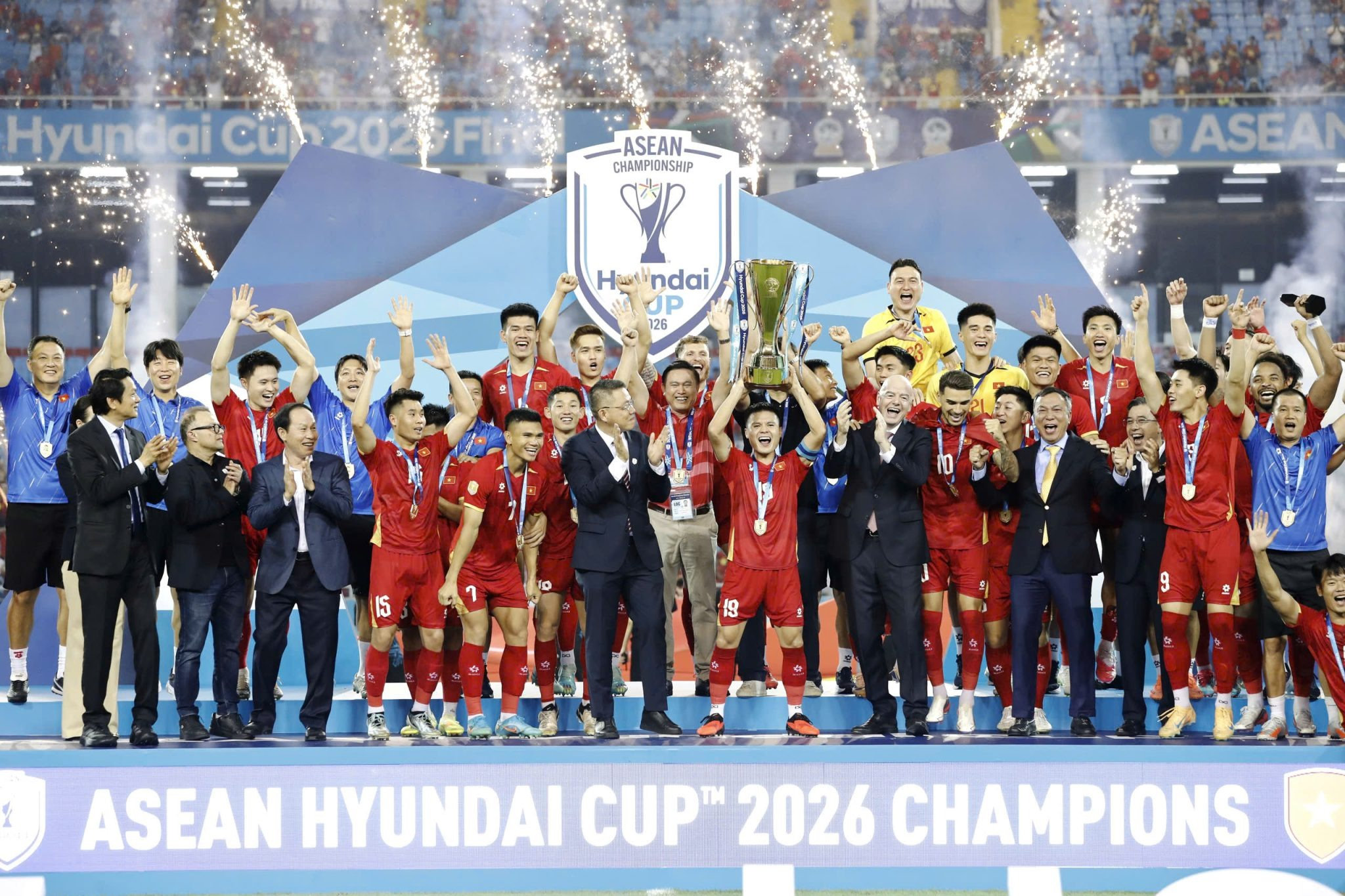 đội tuyển việt nam