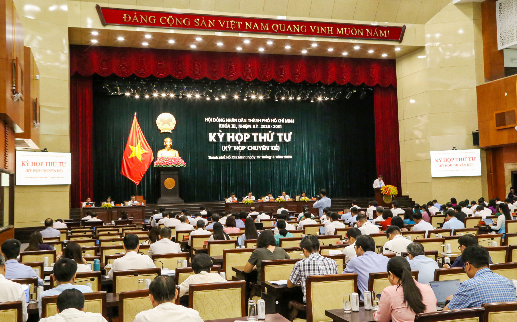 tphcm-(1).jpg