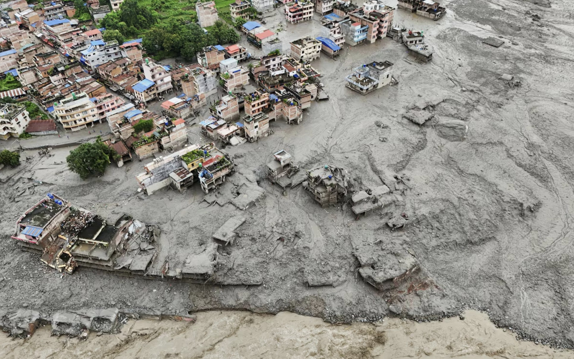 Nepal, Trung Quốc cảnh báo nguy cơ lũ mới khi 2 hồ nước có thể vỡ1