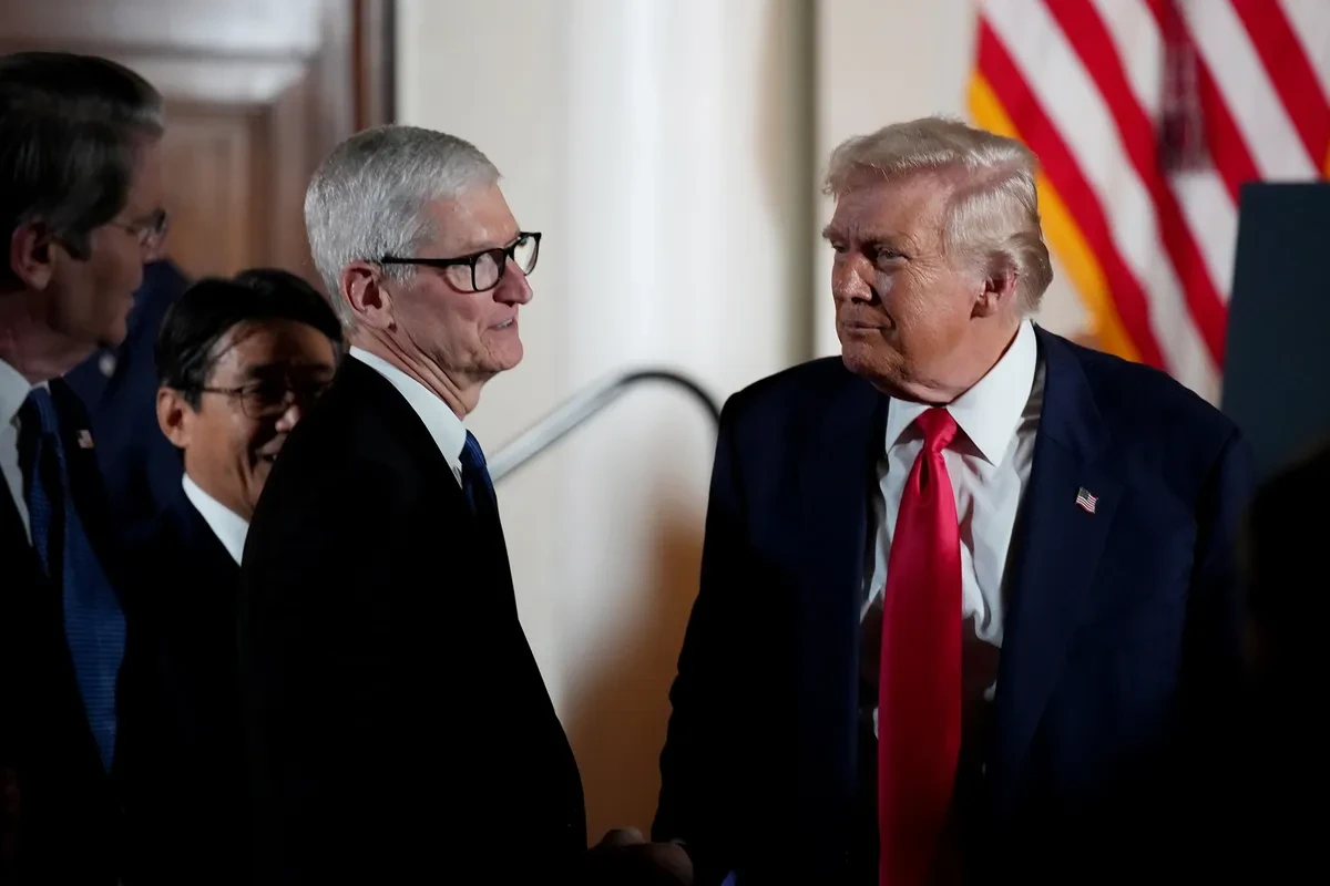 John Ternus thay Tim Cook làm CEO Apple từ 19, bác quan điểm iPhone sắp hết thời (2)