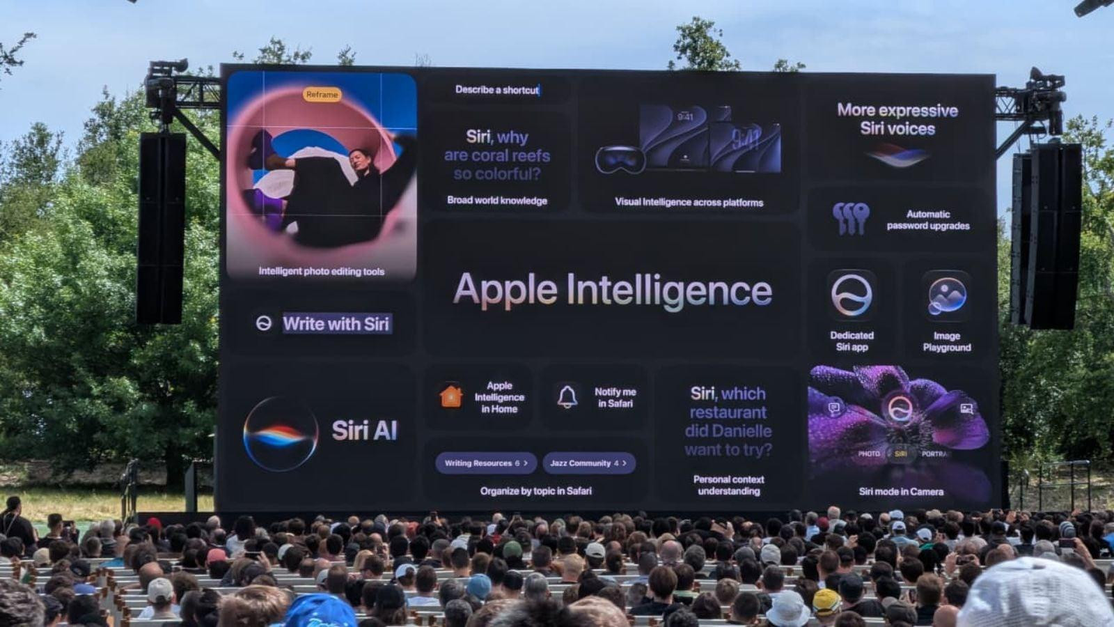 John Ternus - Tim Cook và bài toán chuyển giao quyền lực Apple theo mô hình ở Amazon (2)