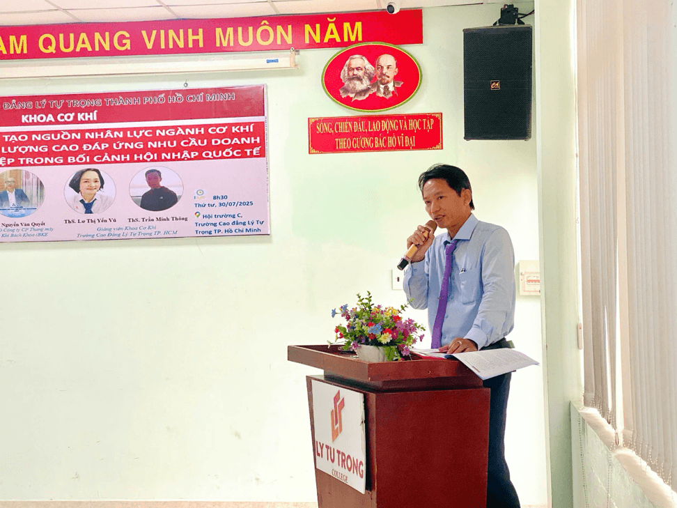 TS. Trần Đức Thuận, giảng viên Khoa Quản trị Kinh doanh, Trường Đại học Công Thương TP.HCM.