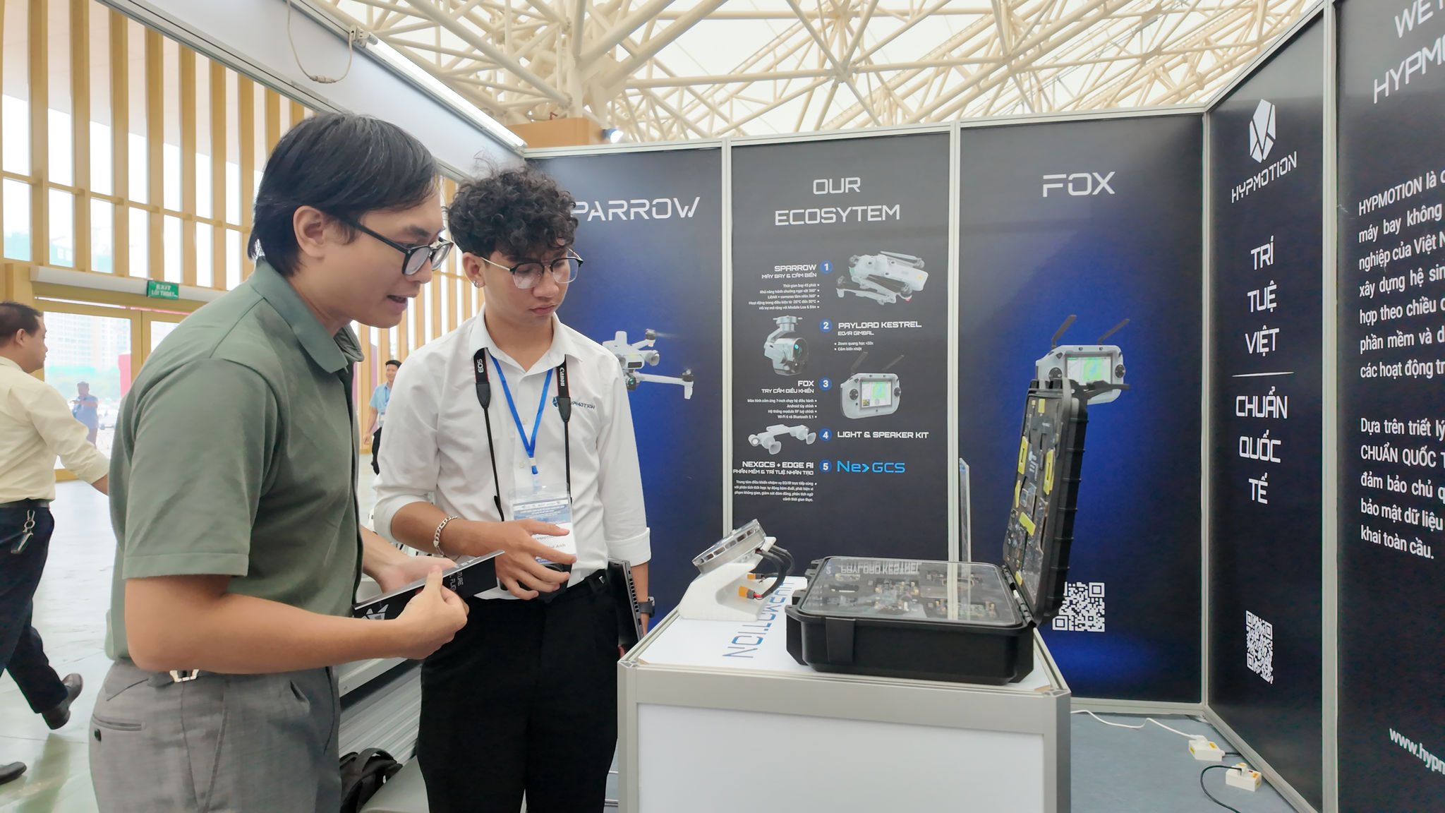 PV Một Thế giới đã có mặt tại sự kiện Hi-Tech Vietnam 2026 và tham quan, trải nghiệm.