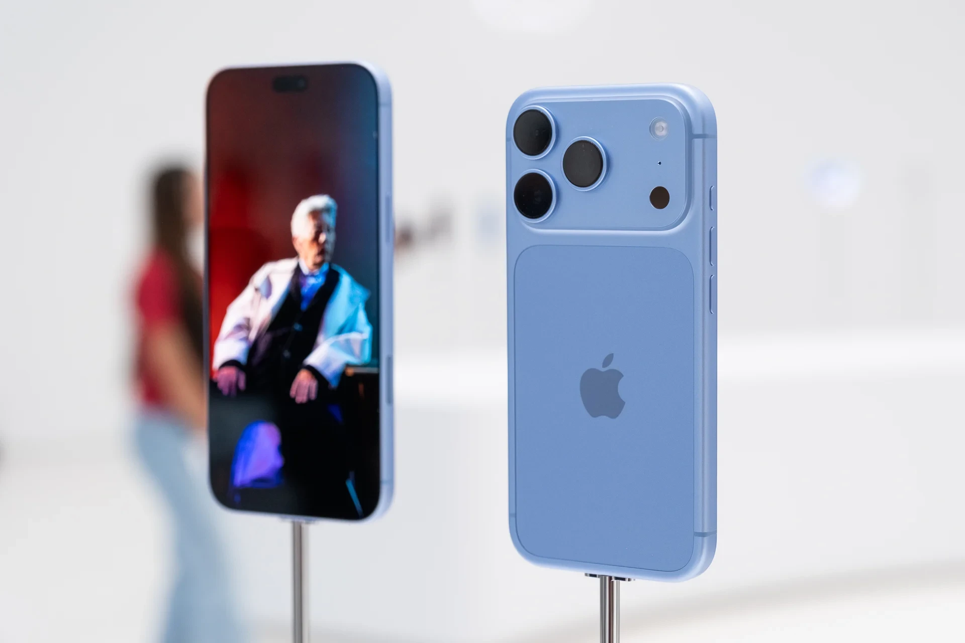 iPhone 18 Pro có camera khẩu độ biến thiên và 7 thông báo lớn của Apple 