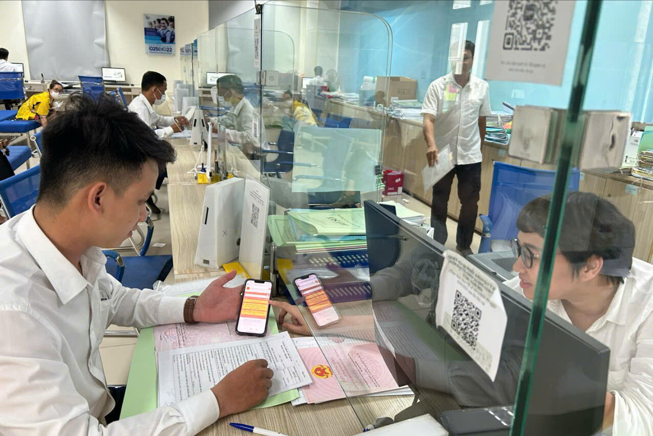Nỗi ám ảnh thủ tục đất đai: Chấm dứt được không? 