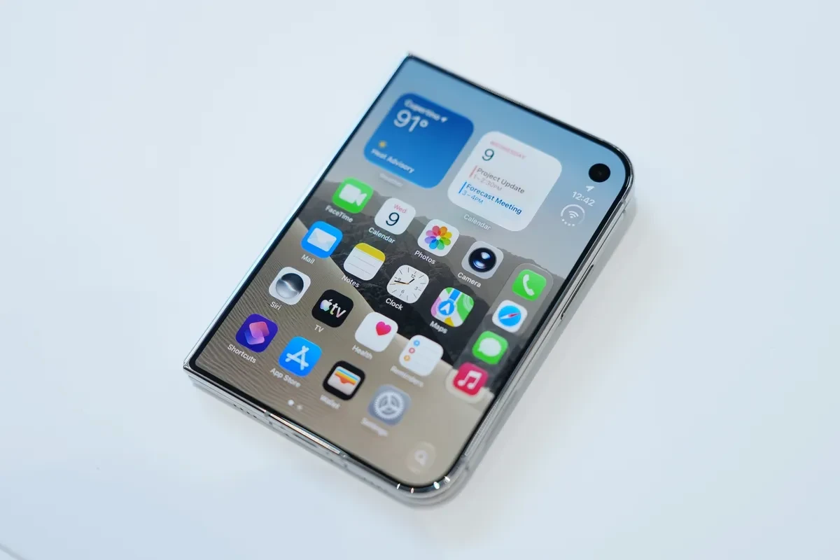 iPhone Duo có thể là smartphone gập phổ biến nhất đầu 2027, tạo chuẩn mực mới (1)