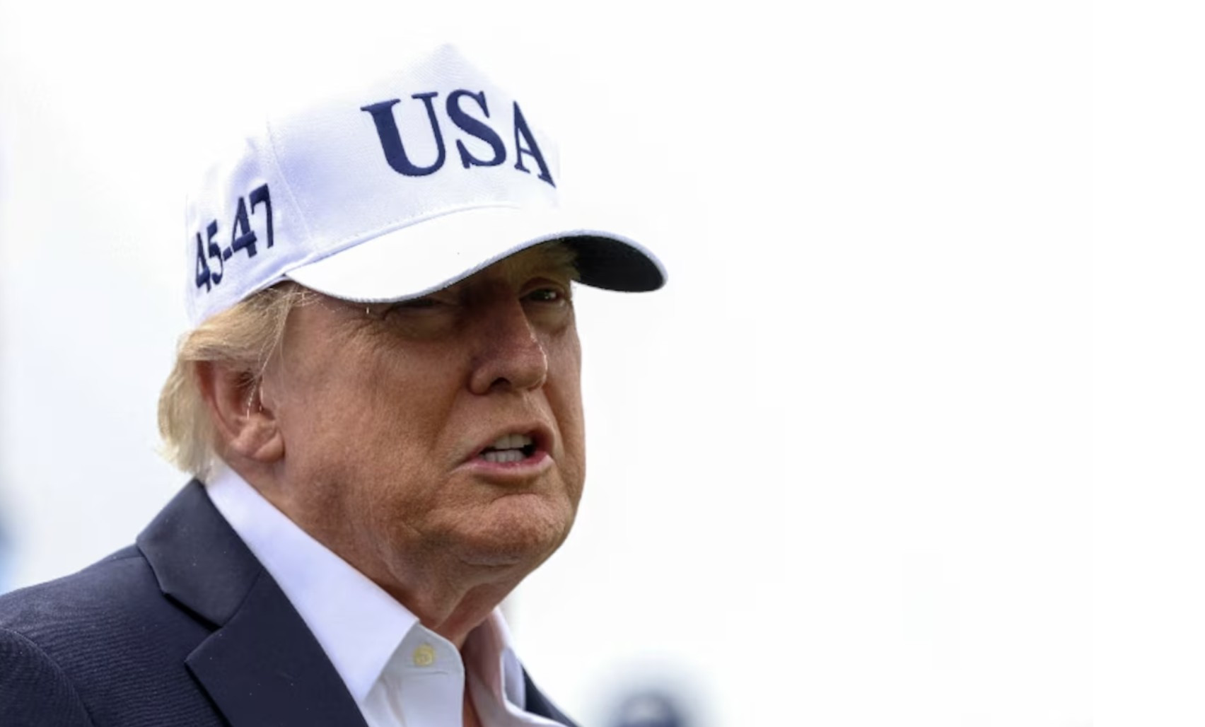 Ông Trump Các thế lực rất tiêu cực đang thổi phồng những lo ngại về AI