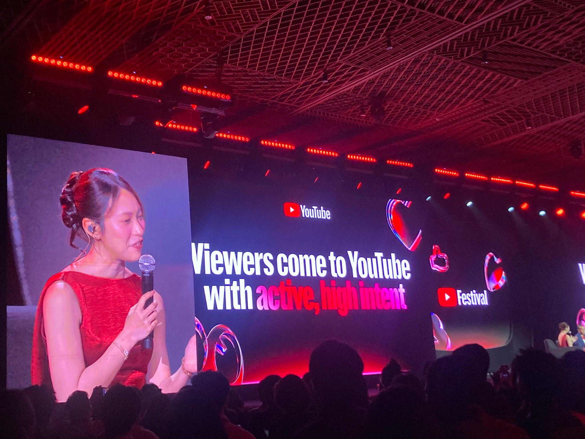 Nội dung 'evergreen' trên YouTube: Những câu chuyện đời thường nhưng trường tồn 