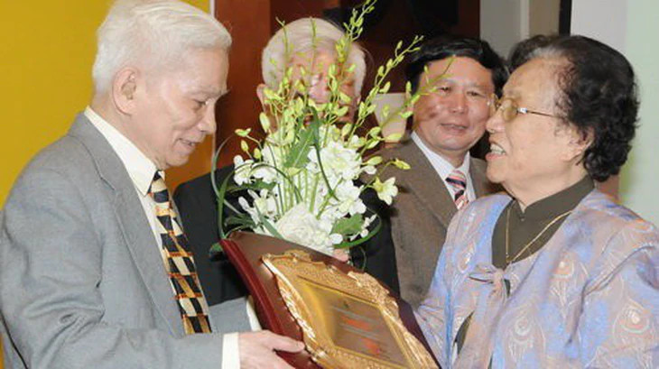 GS. Hoàng Tụy kì 3