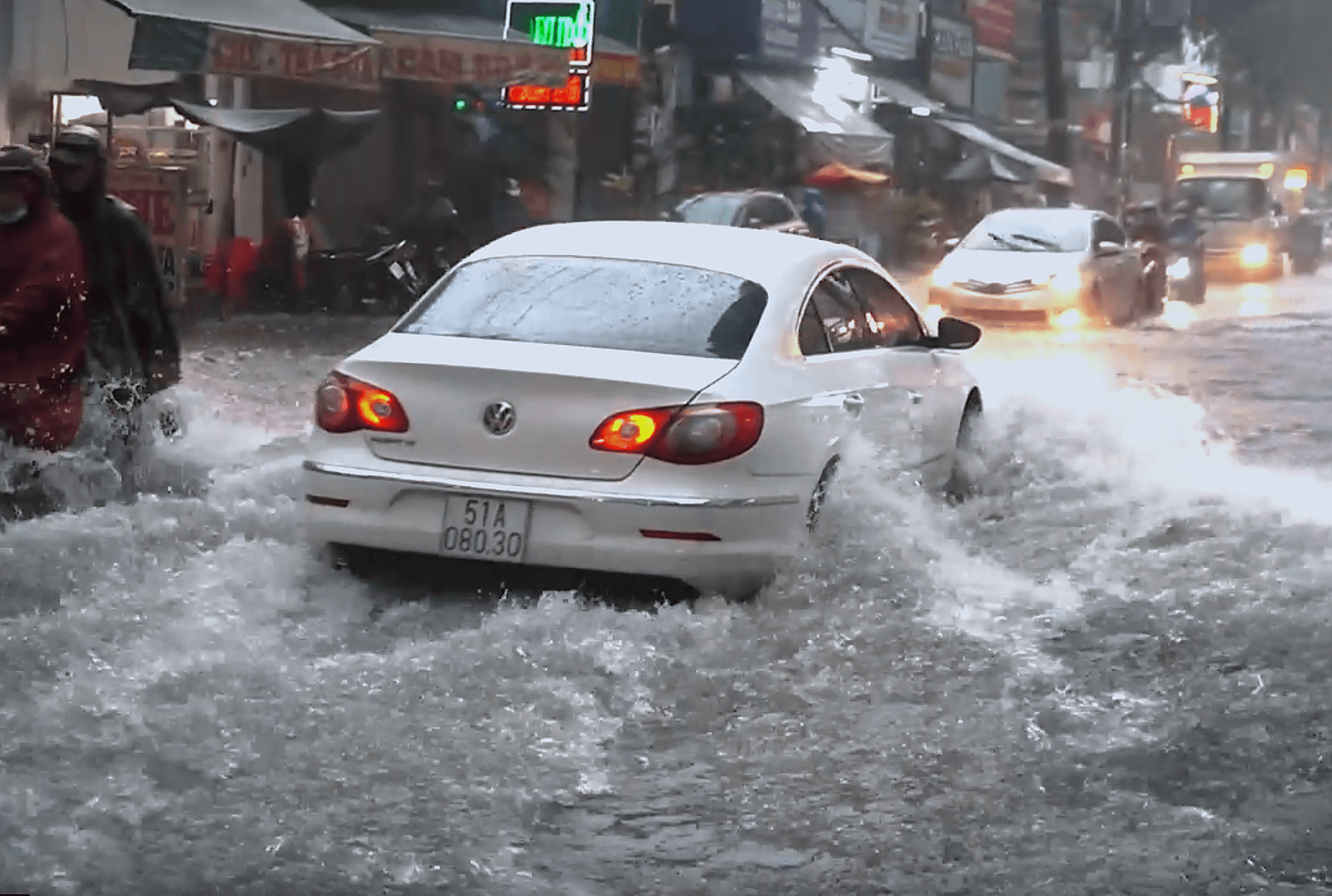 Siêu đô thị TP.HCM trước bài toán chống ngập - Bài 3: Chuyển từ chống ngập sang quản lí rủi ro ngập