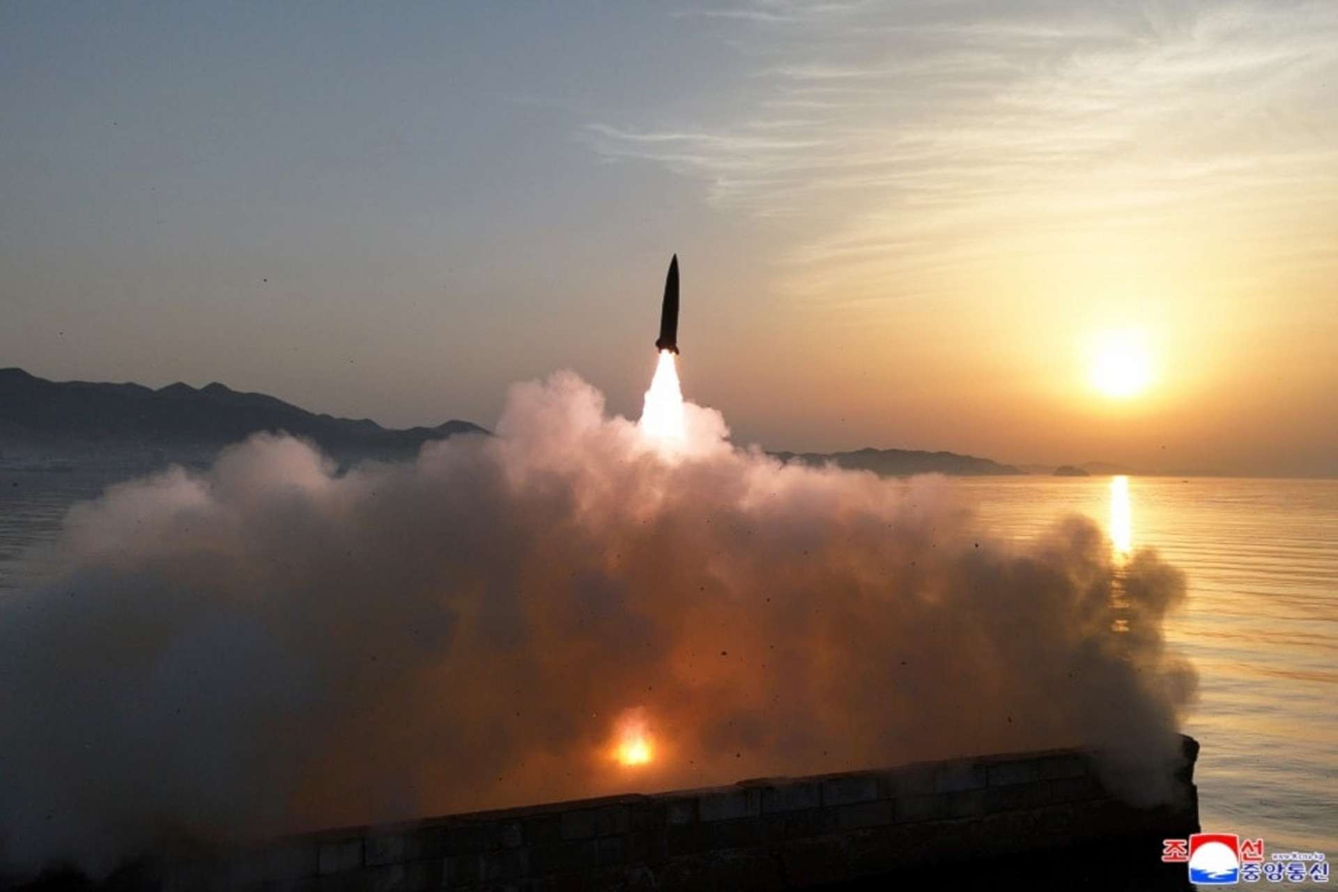 www.armyrecognition.com-images-stories-news-2026-september-_north-korea-conducts-twin-ballistic-missile-launches-renewing-focus-on-hwasong-11-series.jpg