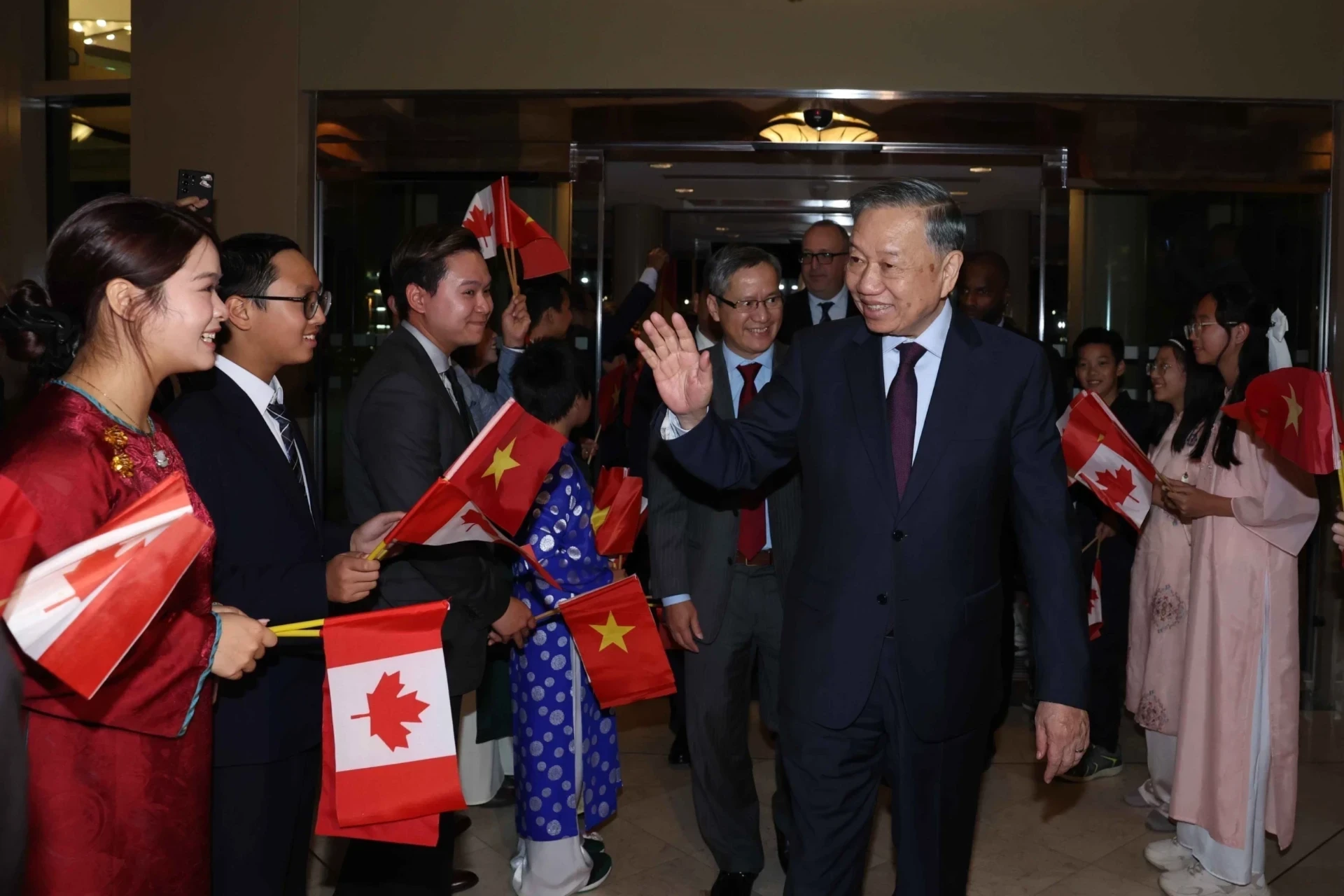 AI, bán dẫn, lượng tử: Ba 'mảnh đất' màu mỡ Canada và Việt Nam có thể hợp tác 