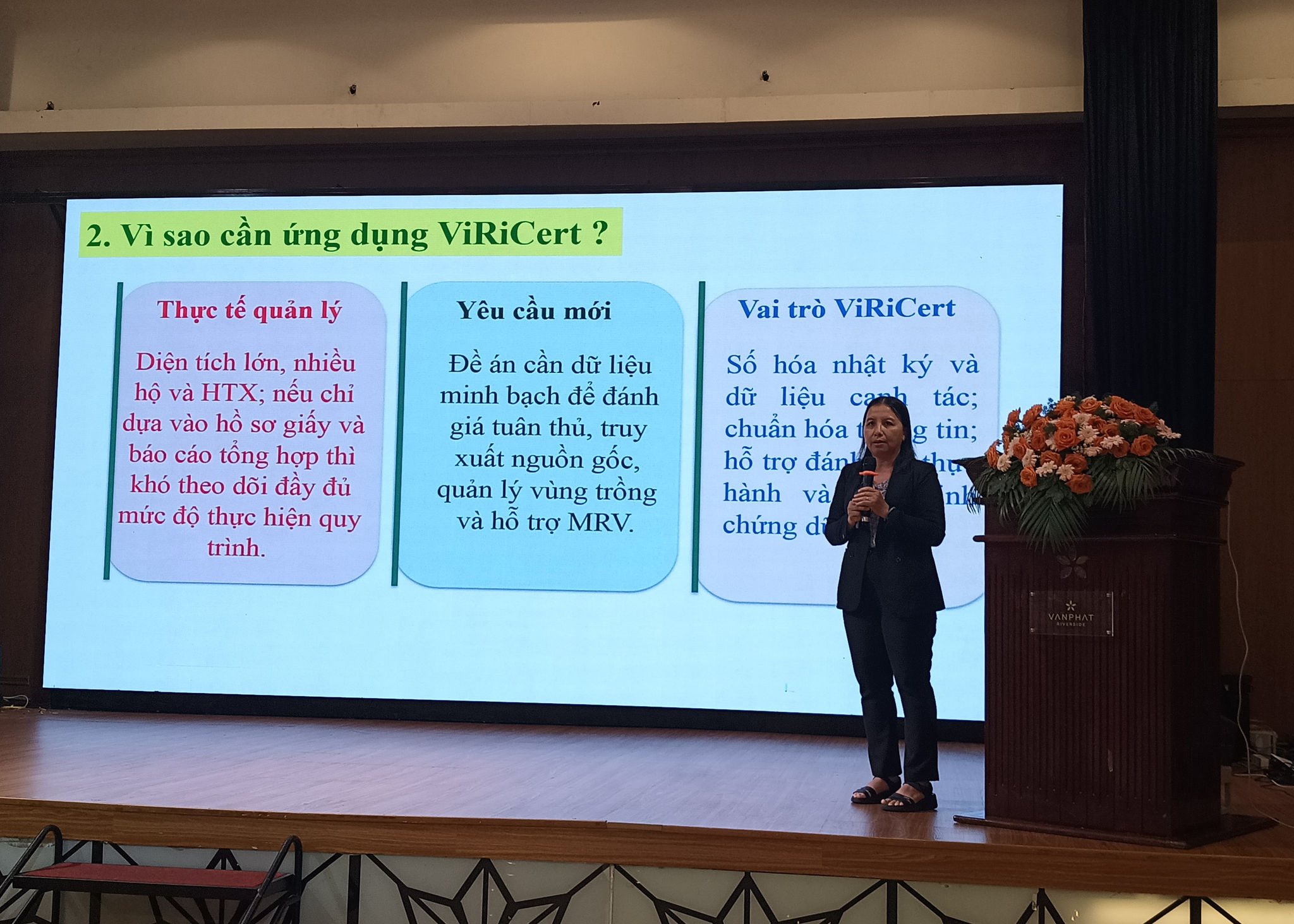 Nông dân tiếp cận ViRiCert, mở lối sản xuất nông nghiệp thông minh 