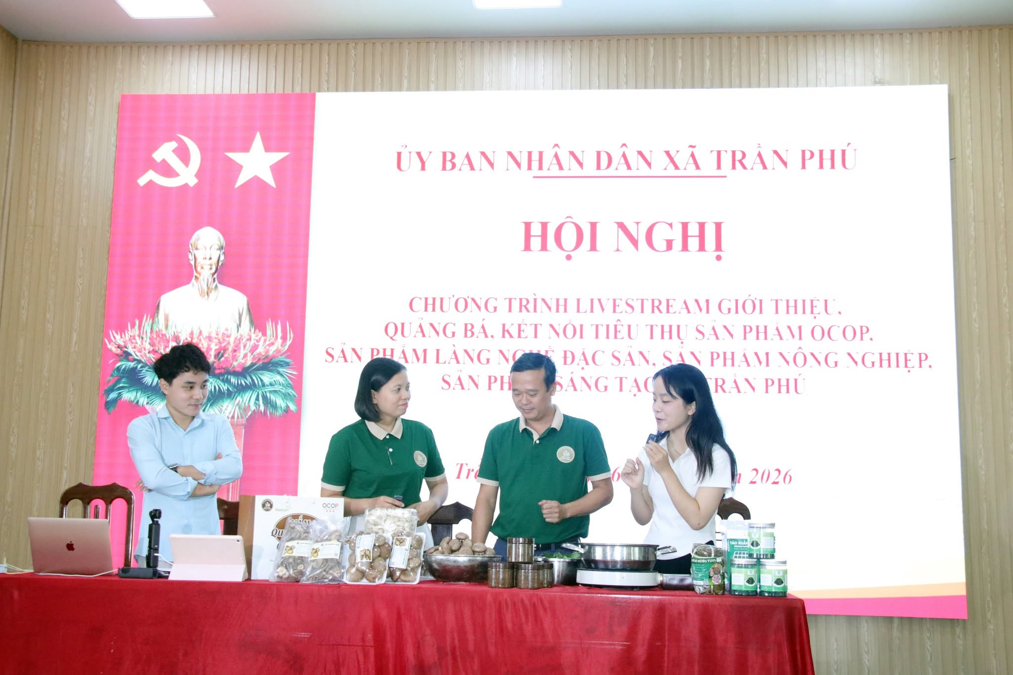 livestream xa Tran Phu (1)