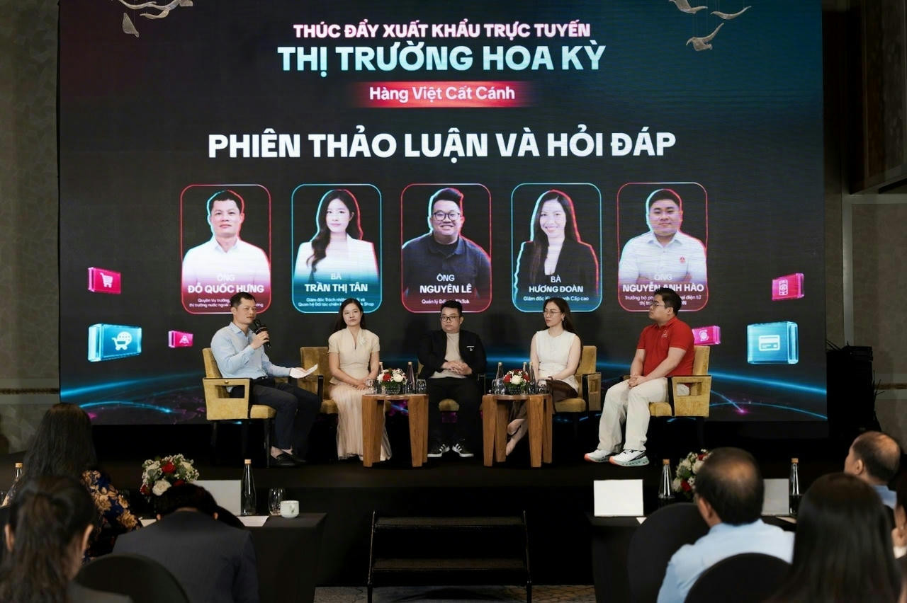 Phiên thảo luận và hỏi đáp chia sẻ kinh nghiệm dành cho doanh nghiệp xuất khẩu thị trường Hoa Kỳ trong dự án Beyond Vietnam