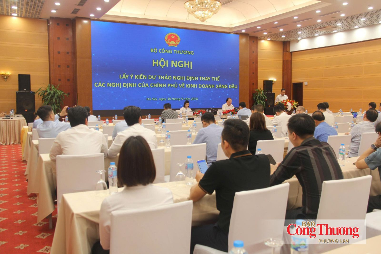 hoi-nghi- xang- dau