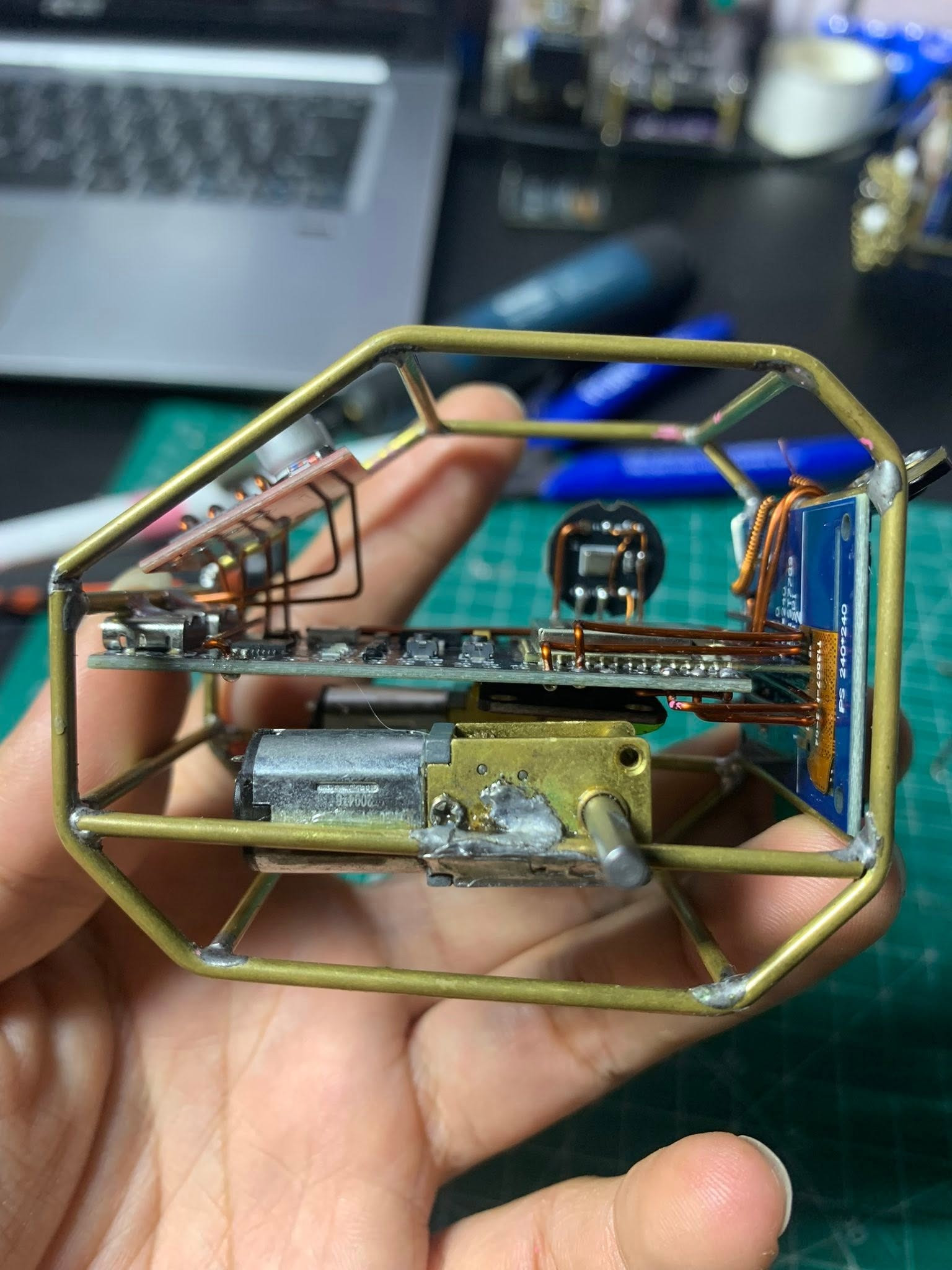 robot dây đồng