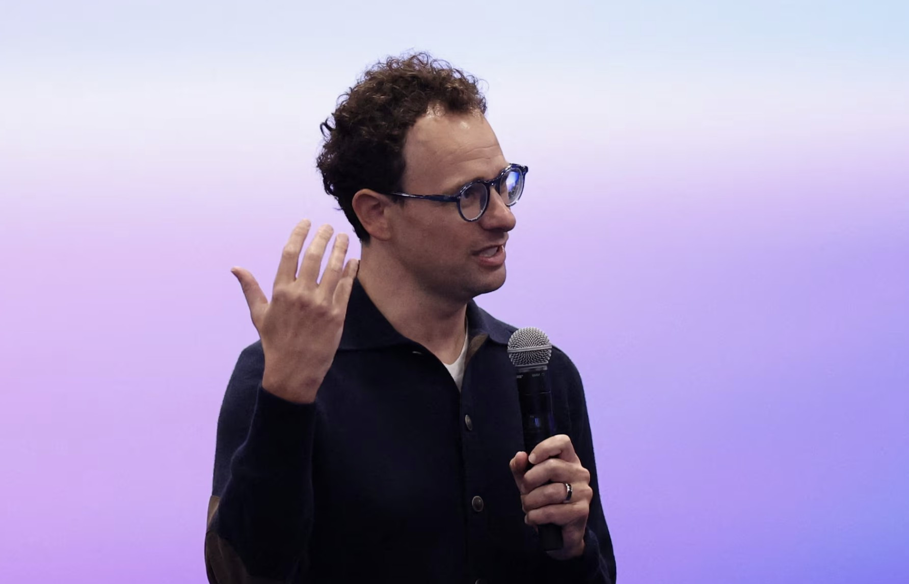 CEO Anthropic có thu nhập cao hơn CEO Amazon năm 2025, nhưng kém xa Nvidia