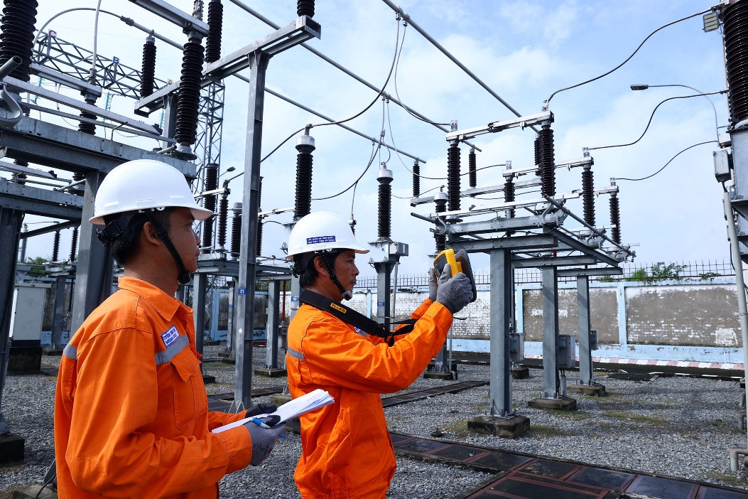 Ngành điện miền Nam: Sẵn sàng hạ tầng điện thu hút đầu tư vào các khu công nghiệp 