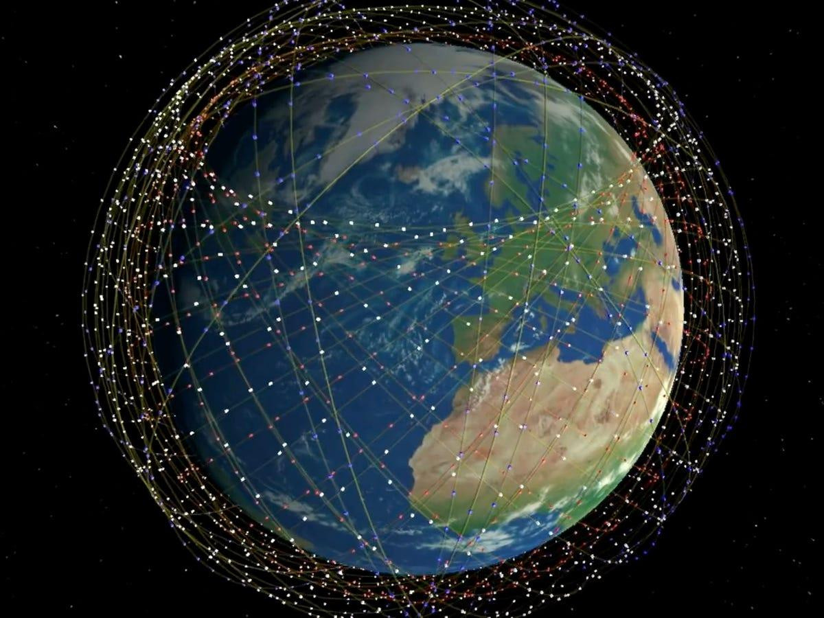 SpaceX Starlink ghi nhận 164.000 trường hợp có nguy cơ va chạm trong 6 tháng