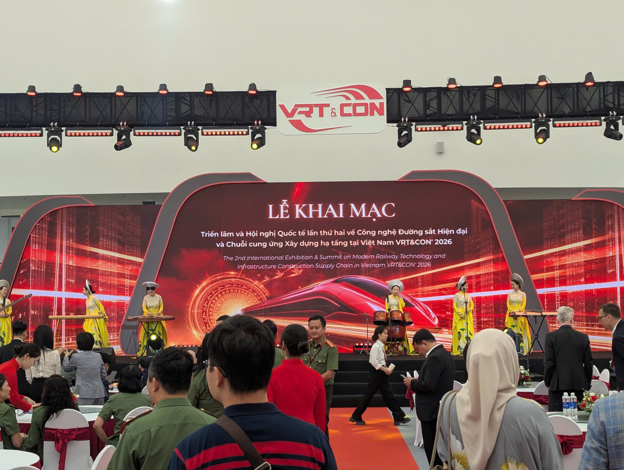 triển lãm đường sắt khai mạc